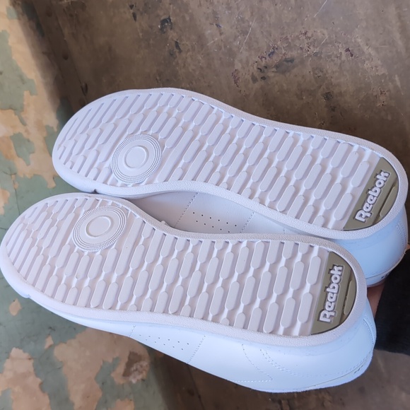 White Reebok Sneakers - Picture 6 of 8